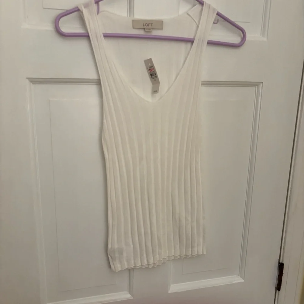NWT Loft Ribbed Tank - Picture 1 of 3